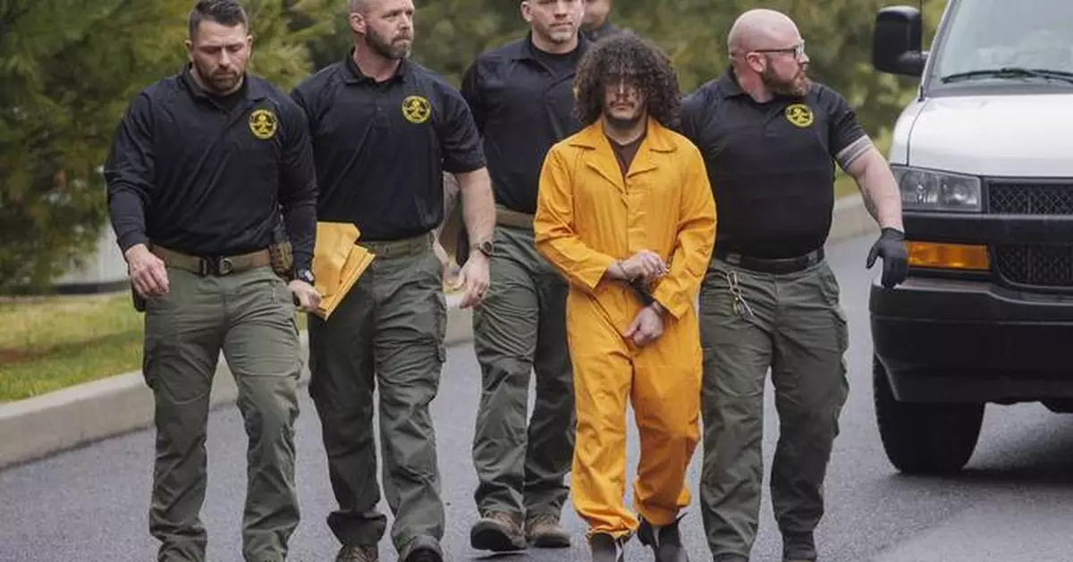 Escaped killer who was on the run in Pennsylvania for 2 weeks pleads guilty to escape charges