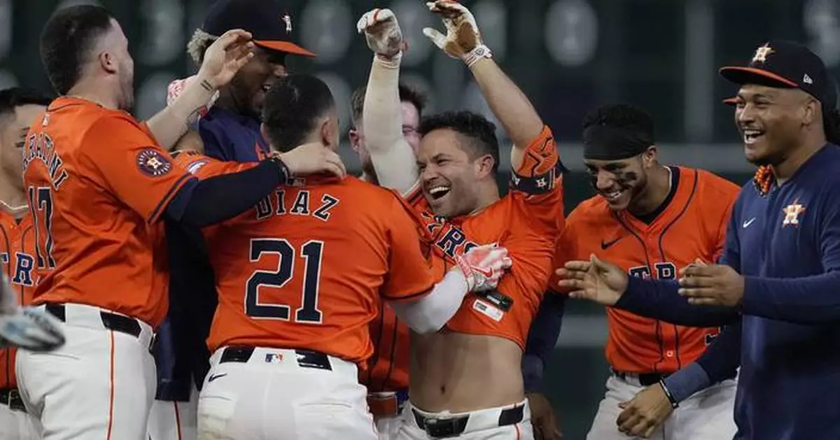 Framber Valdez holds Royals hitless through 7, Jose Altuve's hit in 9th lifts Astros to 3-2 win