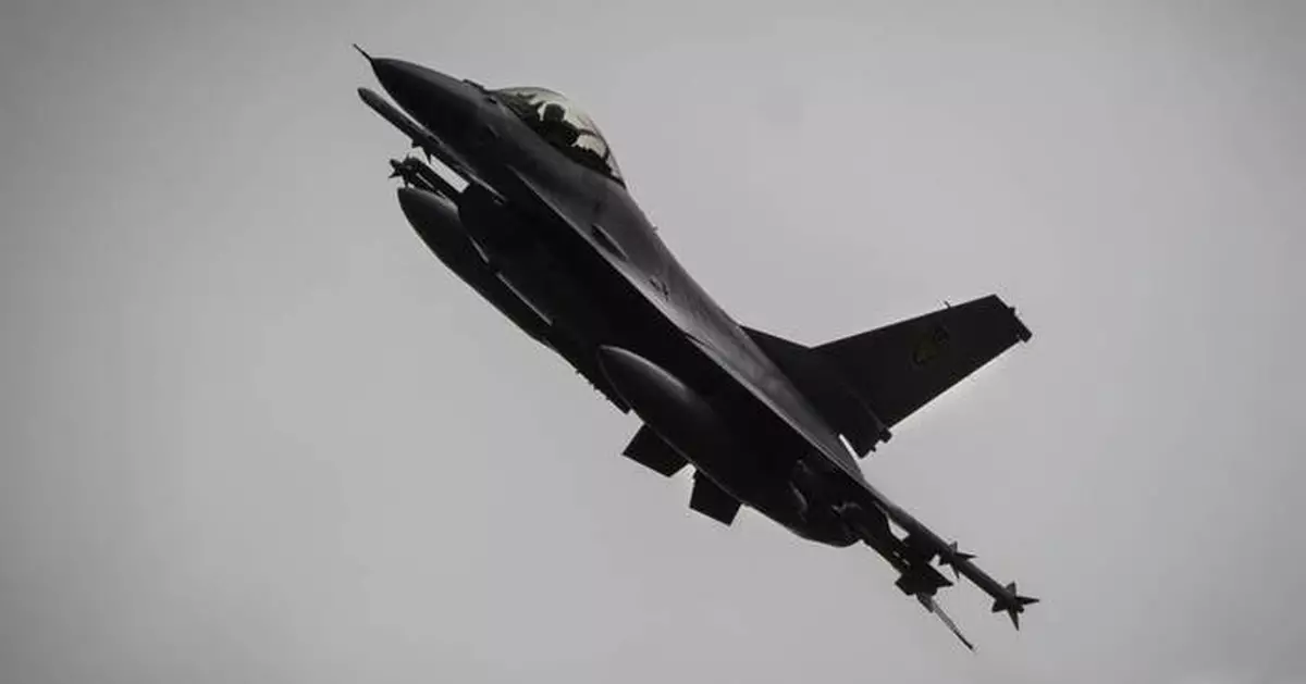 Ukrainian president fires air force commander after fatal F-16 crash