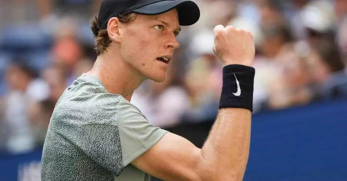 Jannik Sinner starts poorly at the US Open but wins his first match since his steroids case emerged