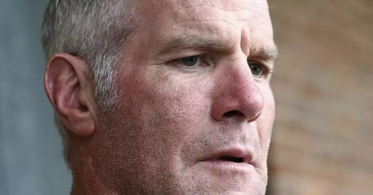 Favre challenges a judge's order that blocked his lead attorney in Mississippi welfare lawsuit