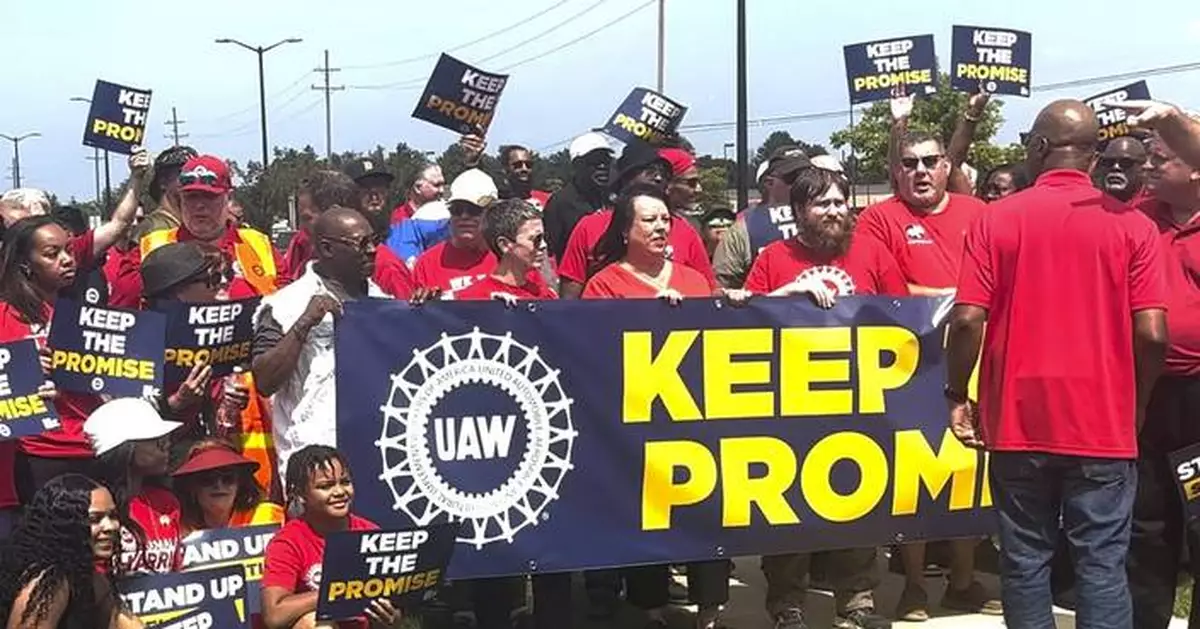 UAW's rift with Stellantis raises fear that some US auto jobs could vanish