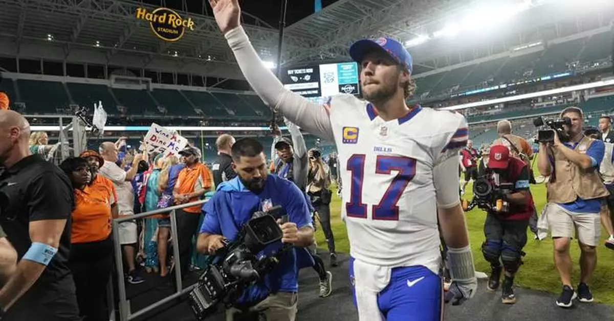 Bills efficiently come together in beating Dolphins despite a short week and injury to Bernard