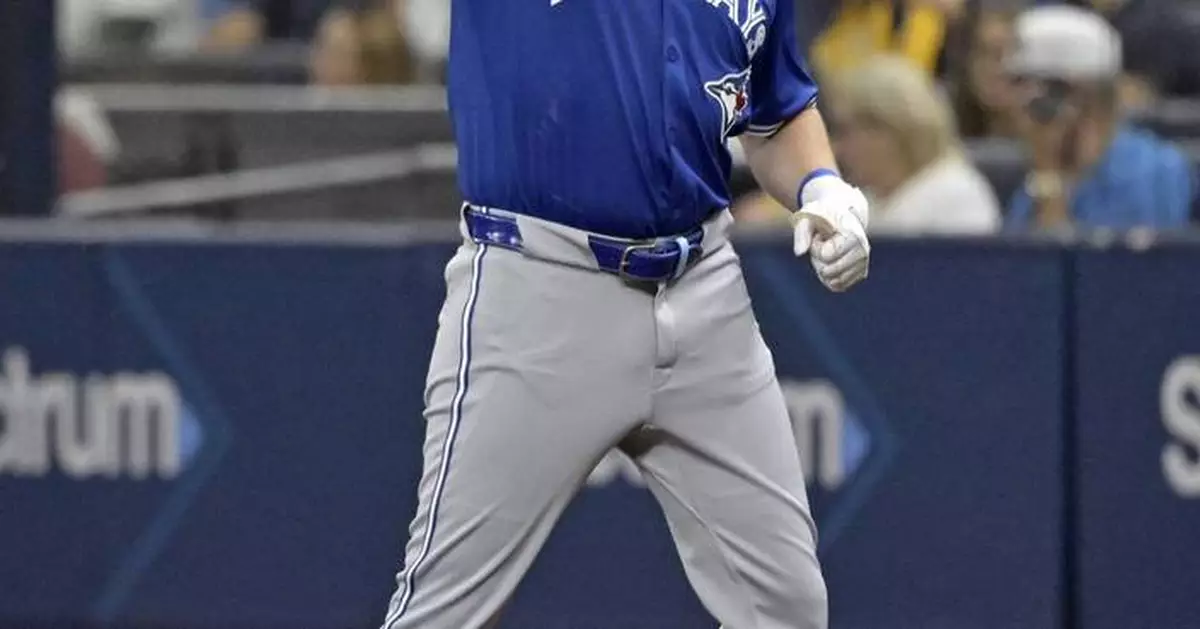 Jonathan Aranda homers as the Tampa Bay Rays beat the Toronto Blue Jays 3-2