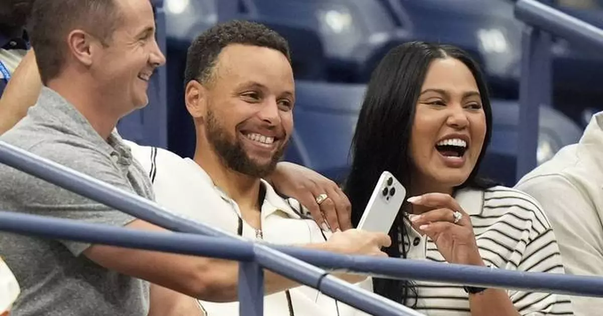 Stephen Curry attends the US Open final, providing a thrill for Jessica Pegula's husband