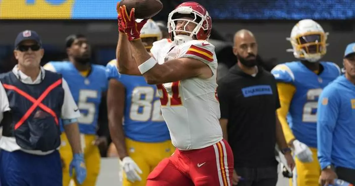 Travis Kelce becomes Kansas City Chiefs' career receptions leader with 2nd catch against Chargers