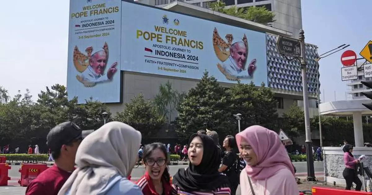 In Asia, pope urges Indonesia to live up to promise of 'harmony in diversity,' fight extremism