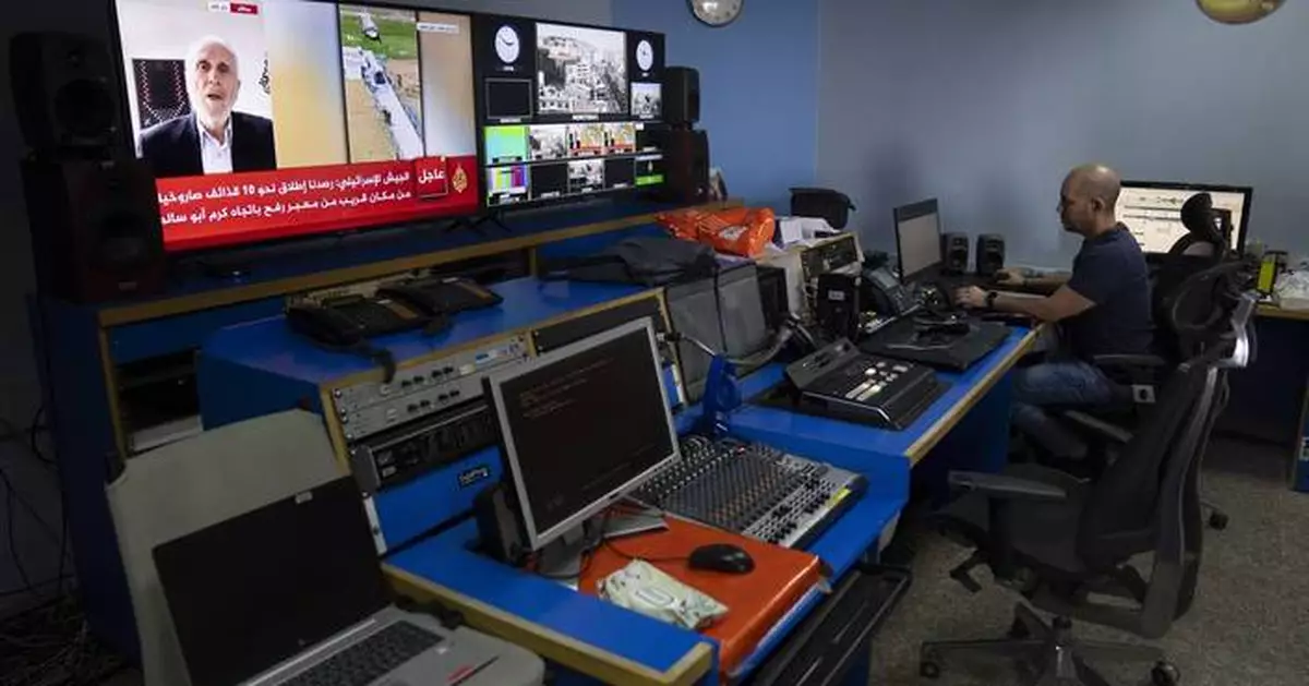 Israel raids and shuts down Al Jazeera's bureau in Ramallah in the West Bank