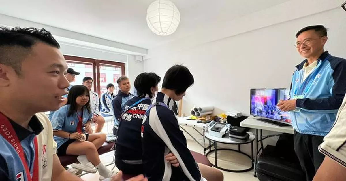 Kevin Yeung Visits Paris Paralympics, Celebrates Hong Kong Athletes' Achievements and Medals.