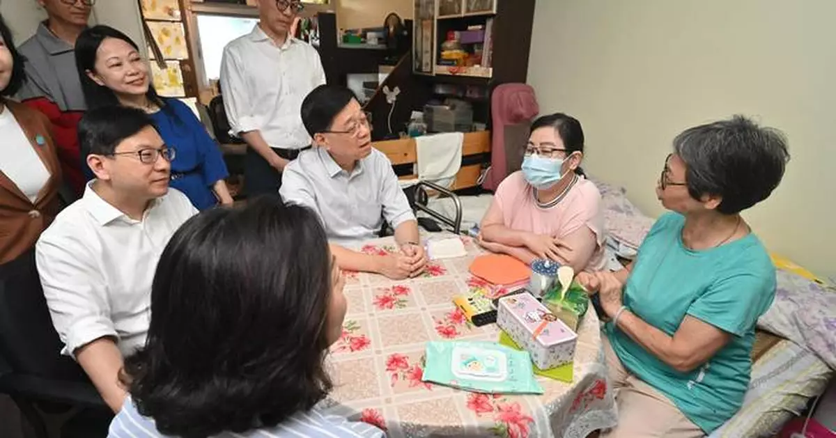 John Lee Engages Residents in Sha Tin, Discusses Housing and Disability Support Initiatives