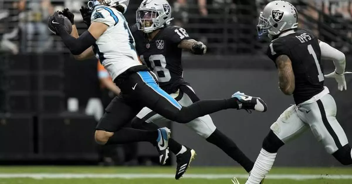 Panthers WR Adam Thielen will miss at least 4 weeks after being placed on IR with hamstring injury