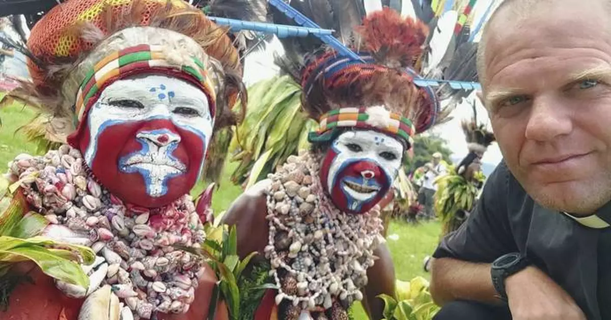 Pope to meet Papua New Guinea Catholics who embrace both Christianity and Indigenous beliefs