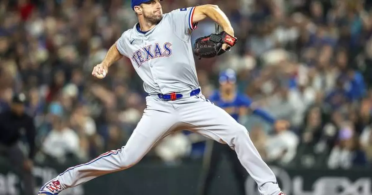 Max Scherzer scratched from start for Rangers and put on IL with hamstring strain to end season