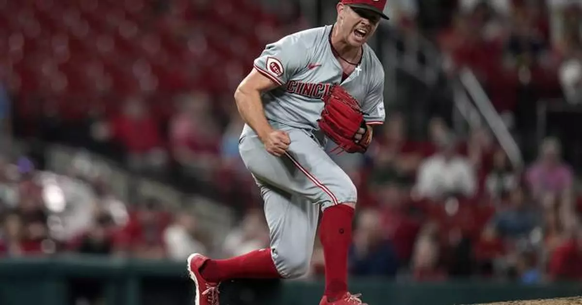 TJ Friedl drives in 2, rookie Rhett Lowder earns 1st MLB win as the Reds beat the Cardinals 3-0