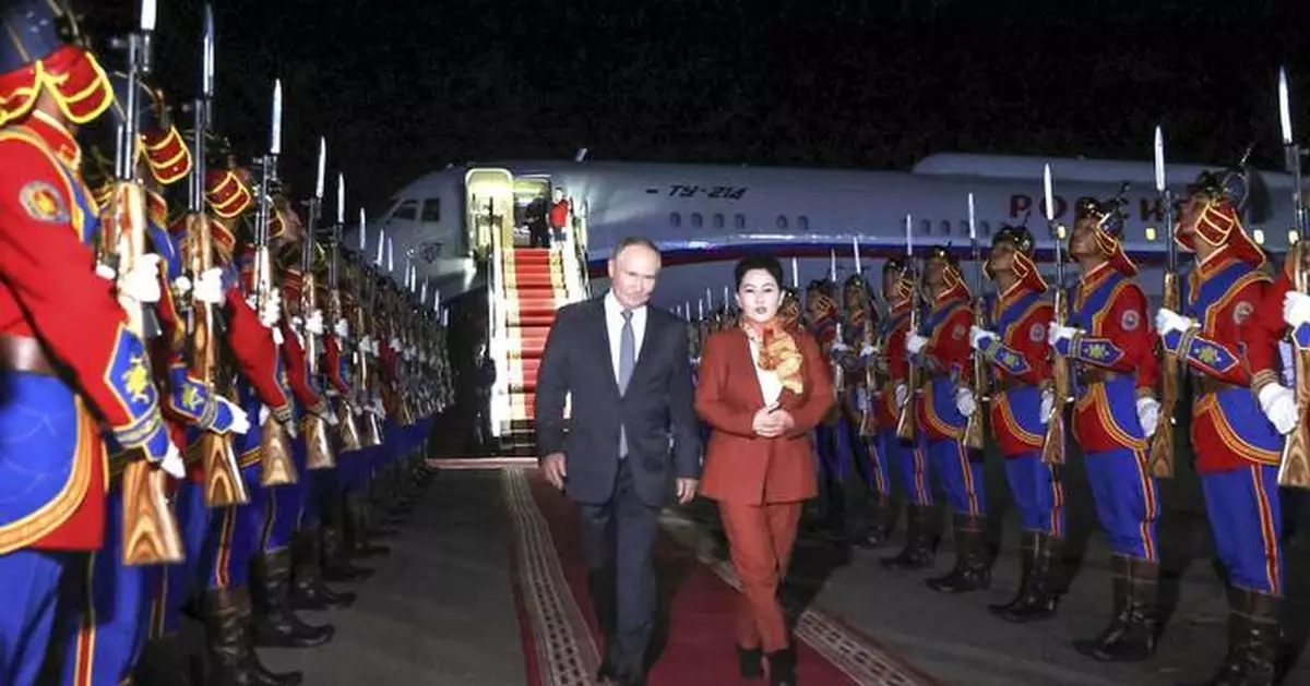 Mongolia ignores an international warrant for Putin's arrest, giving him a red-carpet welcome