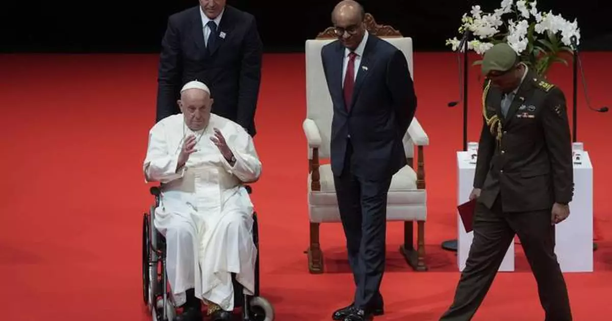 PHOTO COLLECTION: Pope Visits Singapore