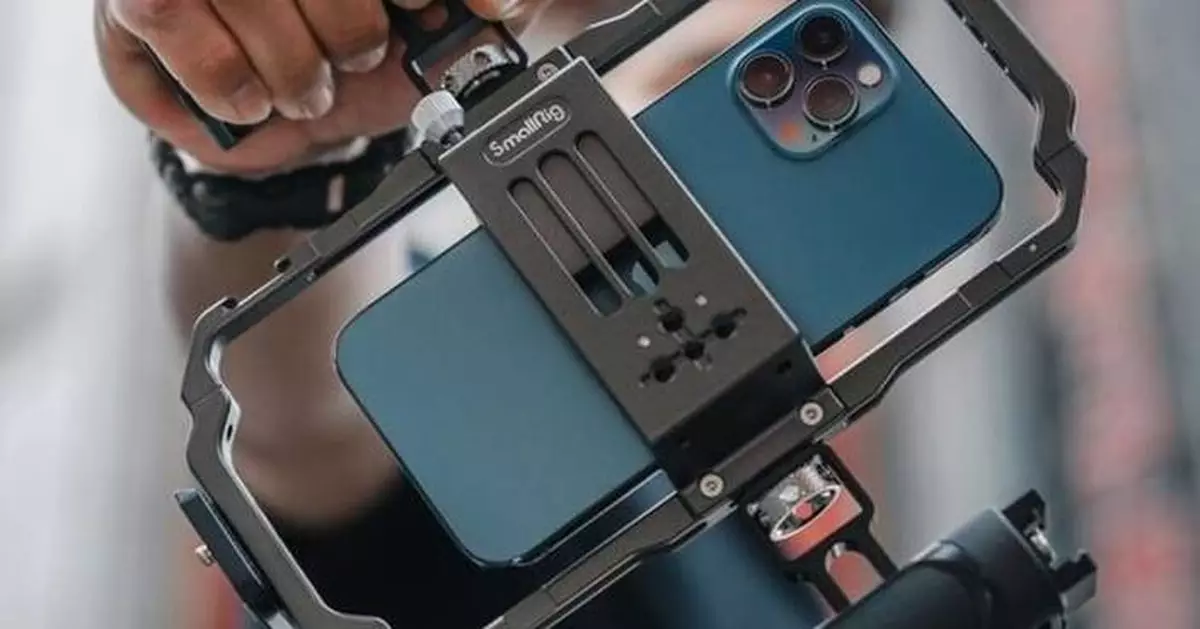 How to capture a Highly viewed music video with iPhone 16 Pro and SmallRig Phone Cage?