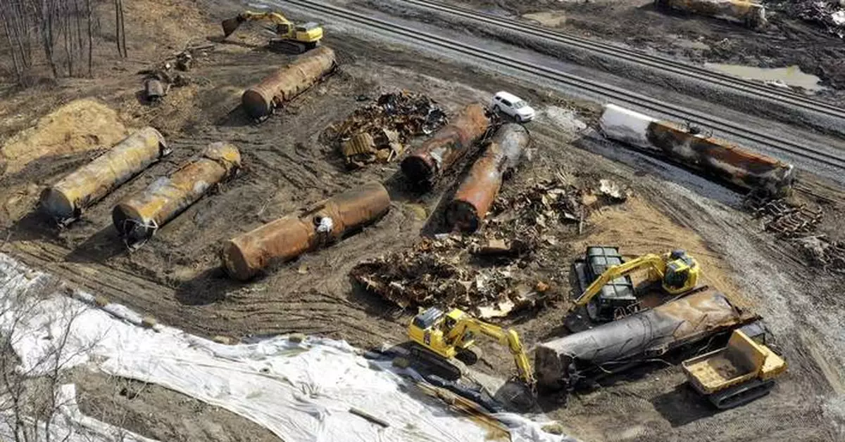 EPA data make it hard to know the extent of the contamination from last year's Ohio derailment