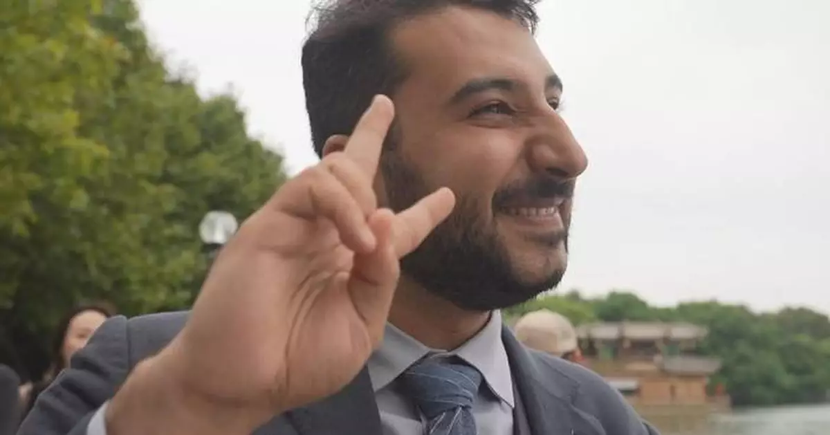 Iraqi vlogger sees happiness, peace in China