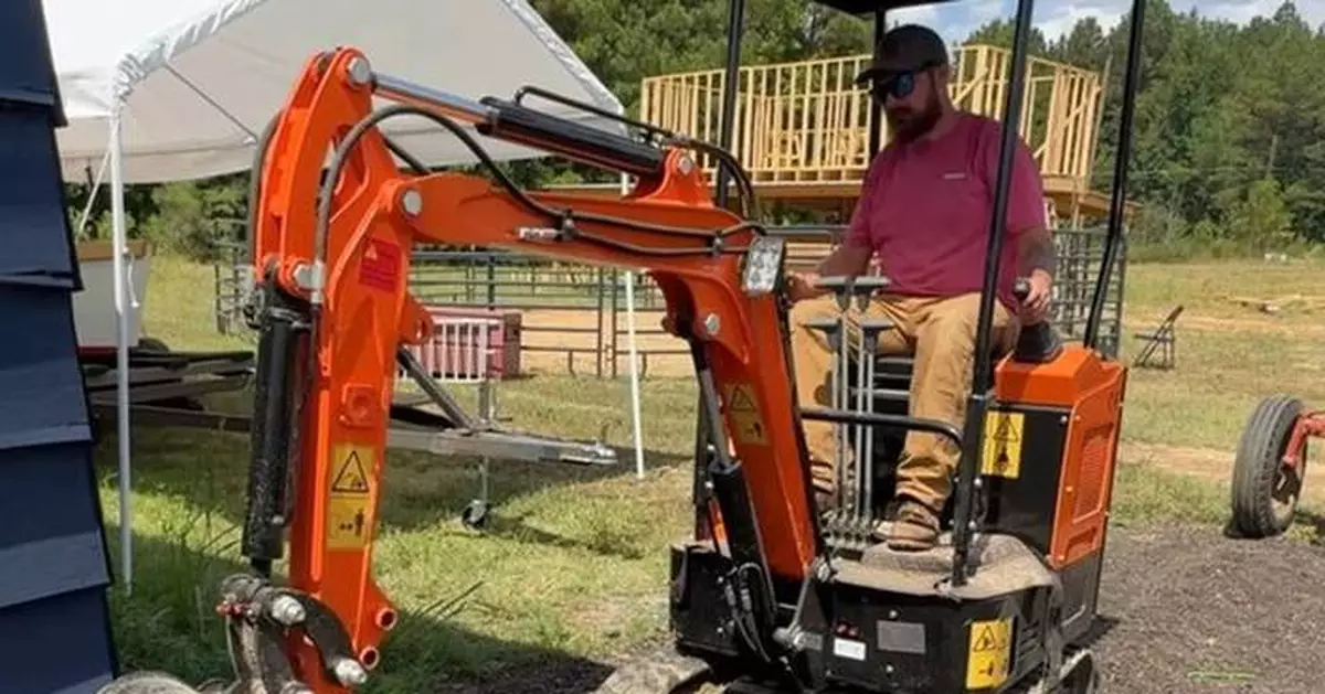 The AHM AX-15 Mini Excavator, When High Performance and Affordability ...