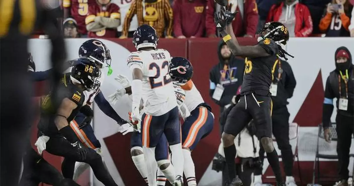 Bears cornerback Stevenson apologizes to team for lapse on Hail Mary in loss at Washington