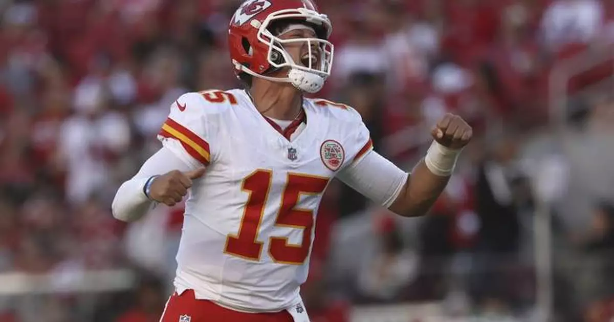 On Football: Crafty Chiefs keep winning despite Mahomes' struggles and others' injuries