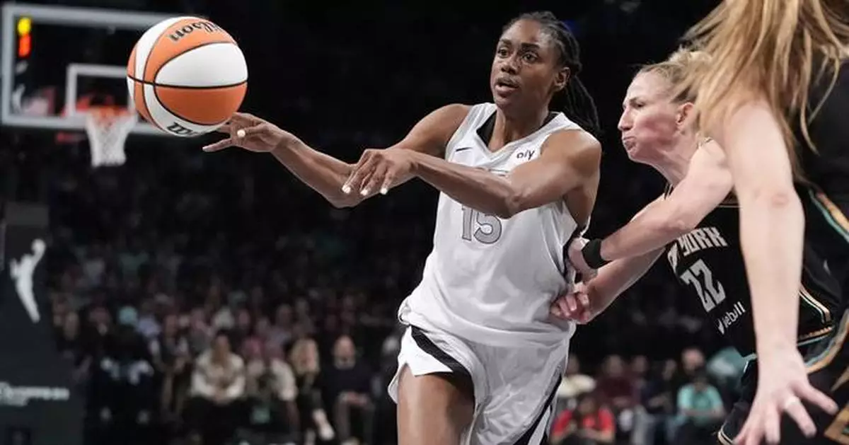 Las Vegas Aces guard Tiffany Hayes wins WNBA Sixth Person of the Year award