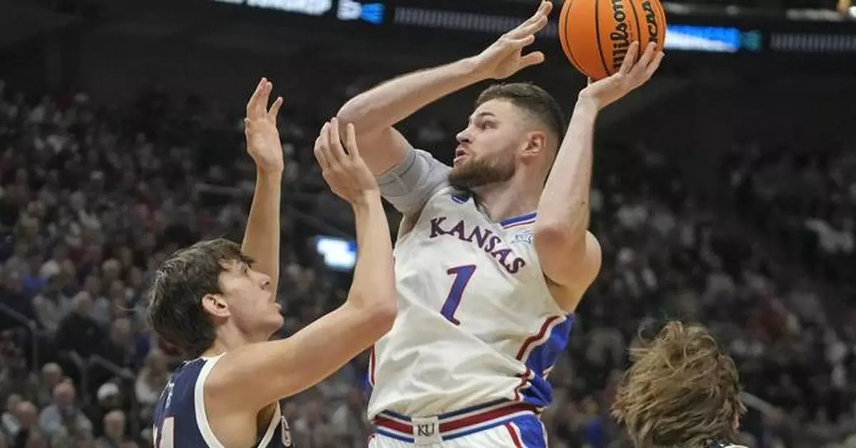 Kansas tops AP Top 25 preseason men's basketball poll ahead of Alabama, defending champion UConn