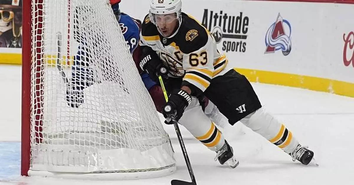 Bruins hold on for 5-3 win, Avalanche drop 4 in a row to start season for 1st time since 1998-99