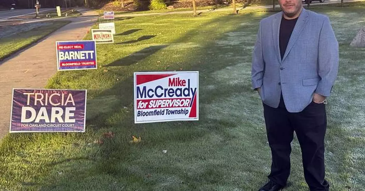 In part of swing state Michigan, neighbors skip presidential signs in a heated campaign season