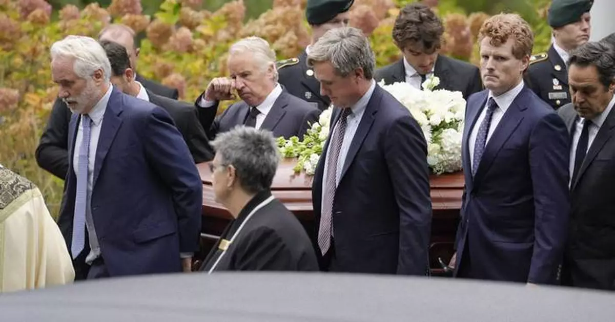 Members of the Kennedy family gather for funeral of Ethel Kennedy