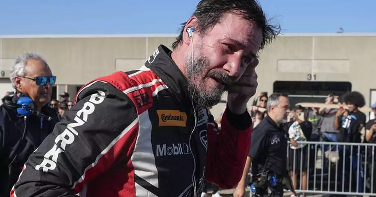 Keanu Reeves spins out at Indianapolis Motor Speedway in pro auto racing debut