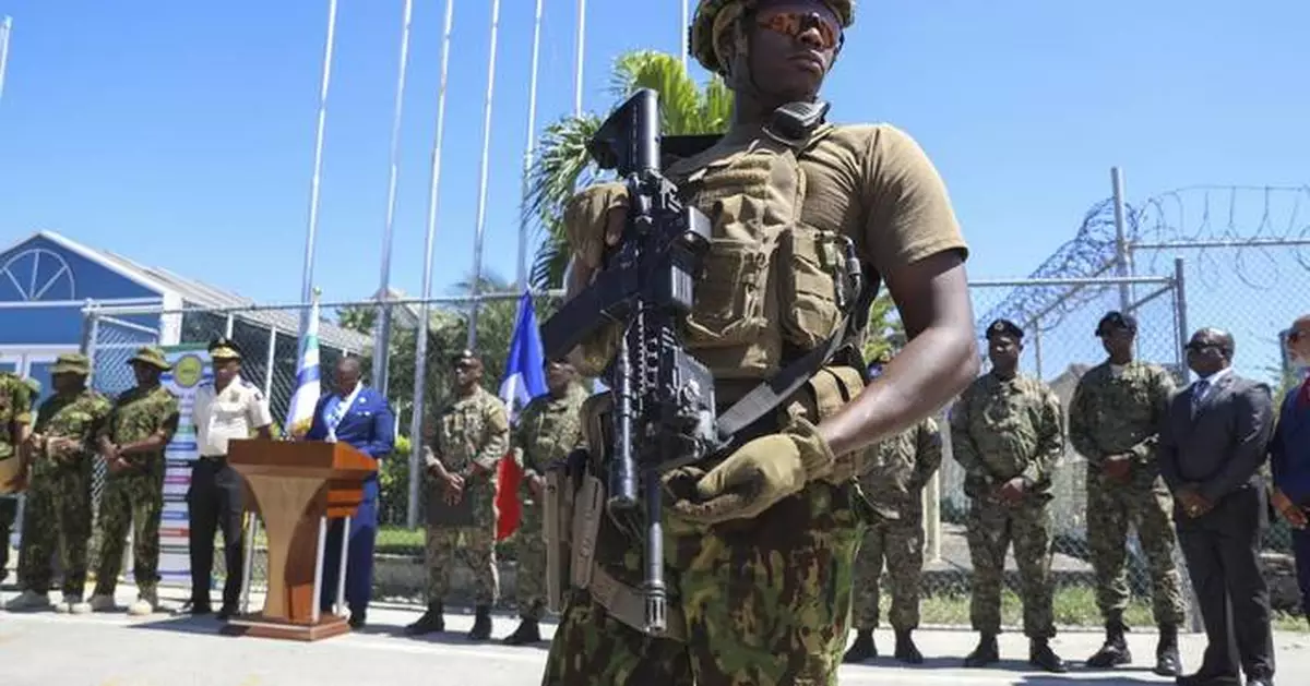 Haitians leave their homes in several neighborhoods to escape more gang violence in the capital