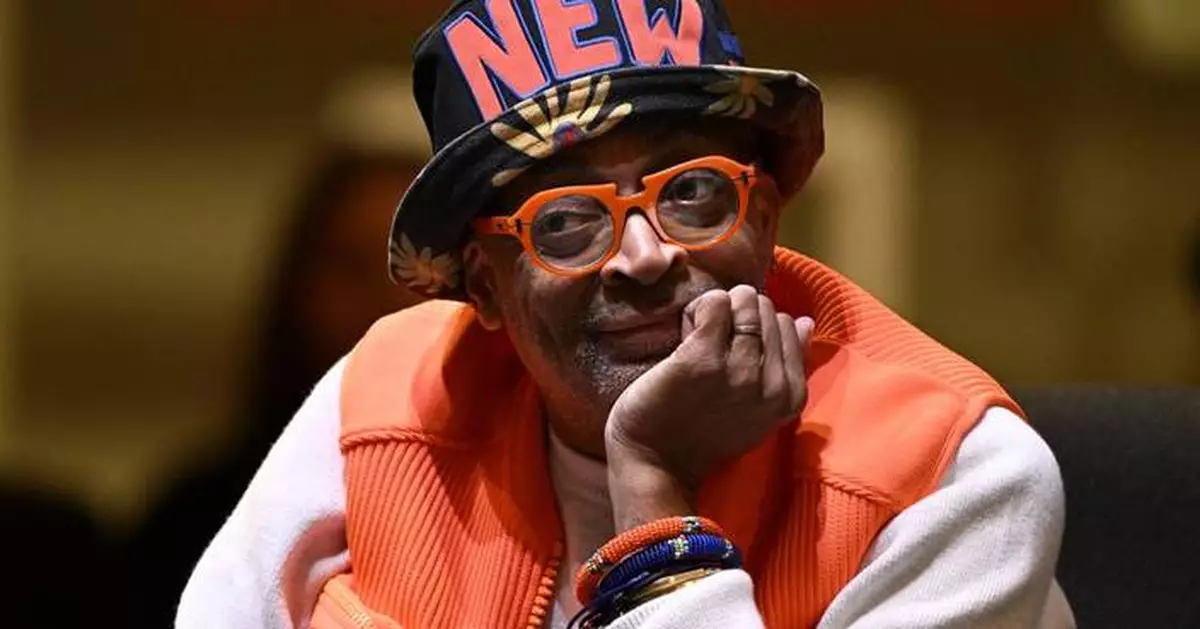 Spike Lee's 1st trip, Michael Jordan's welcome to newcomers and more from basketball Hall of Fame