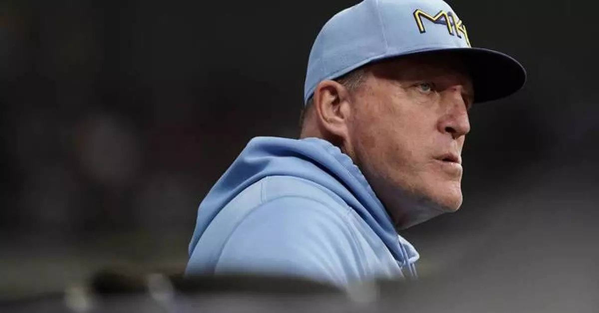 Brewers' Pat Murphy keeping close eye on the playoffs while looking for ways to get better