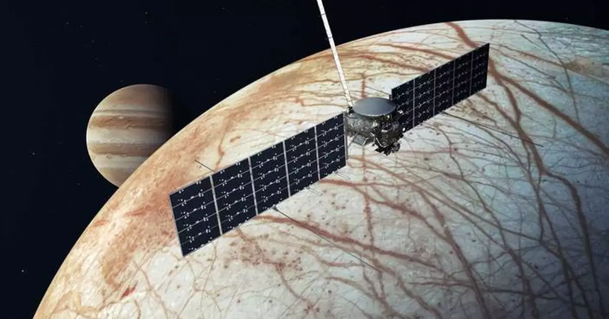 NASA's Europa Clipper spacecraft will scour Jupiter moon for the ingredients for life