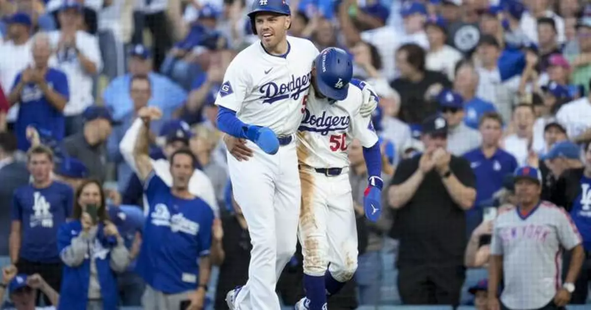 All-Star 1B Freddie Freeman out of Dodgers' lineup for Game 4 of NLCS against Mets