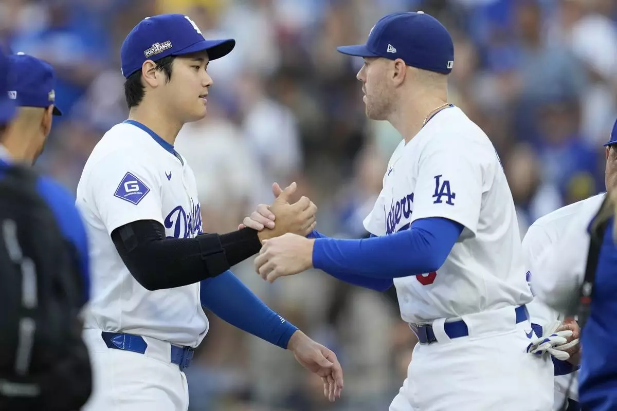 Dodgers hope Freddie Freeman returns to the lineup for NLDS Game 3 vs