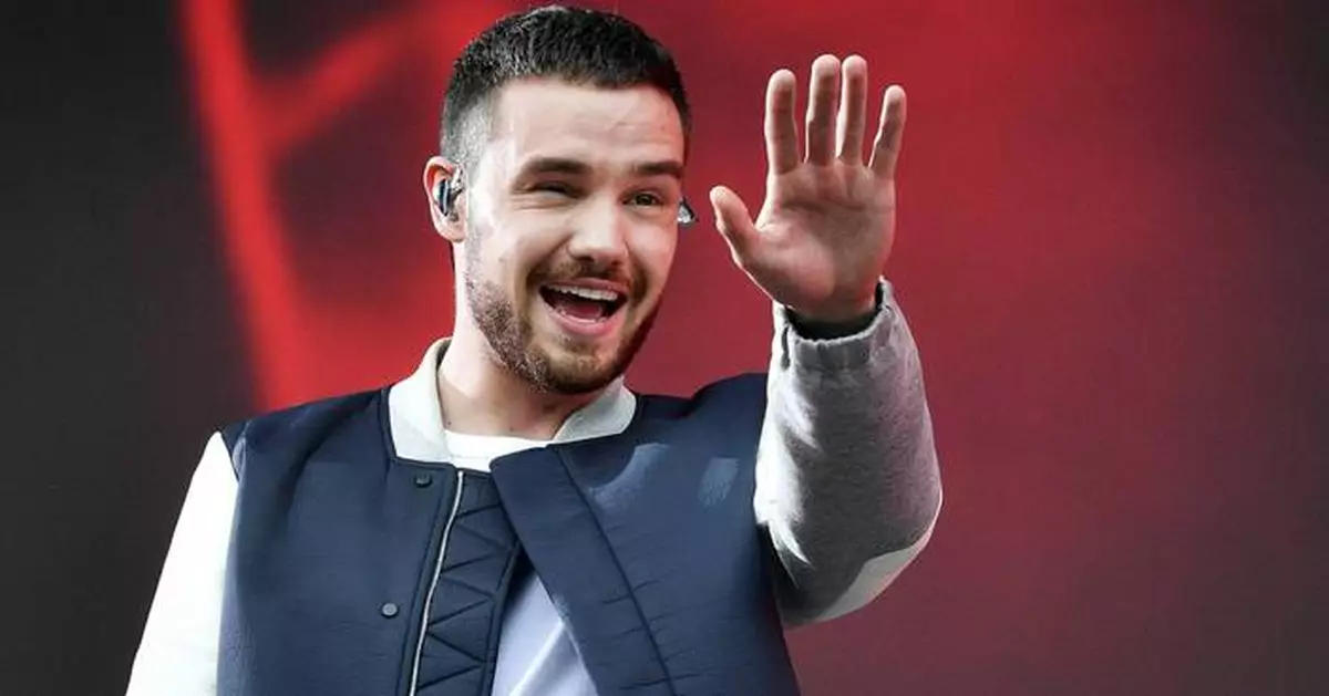 Friends and musicians express heartbreak at the death of singer Liam Payne at age 31