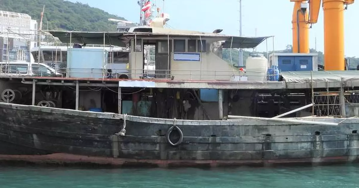 Six Fishermen Charged for Illegal Fishing with Banned Snake Cages in Hong Kong Waters