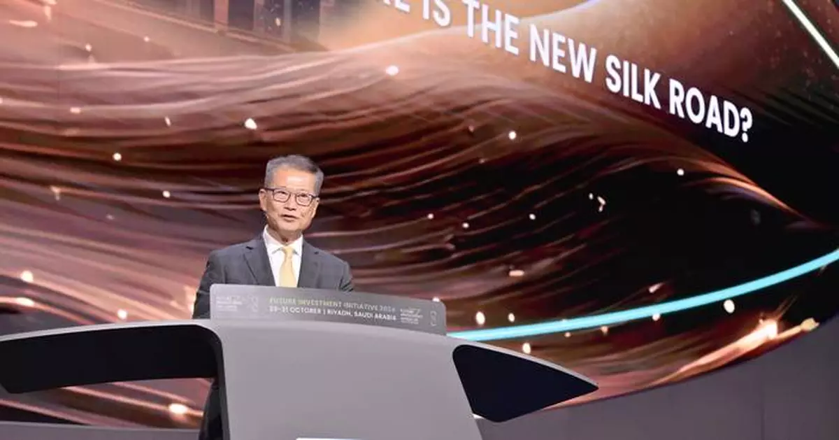 Paul Chan Highlights Hong Kong's Role in Advancing the Green Silk Road at FII Plenary Session