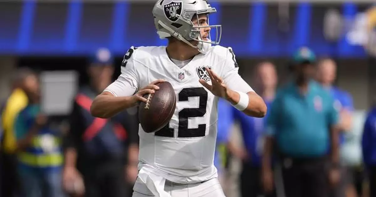 Raiders QB Aidan O'Connell expected to be out 4 to 6 weeks with a broken thumb, AP source says