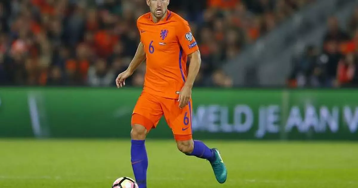 Former Netherlands midfielder Kevin Strootman retires from soccer