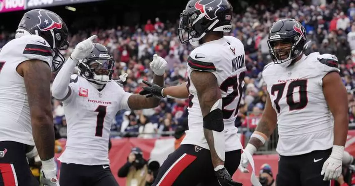 AFC South-leading Texans chase 4th straight victory as they visit Green Bay