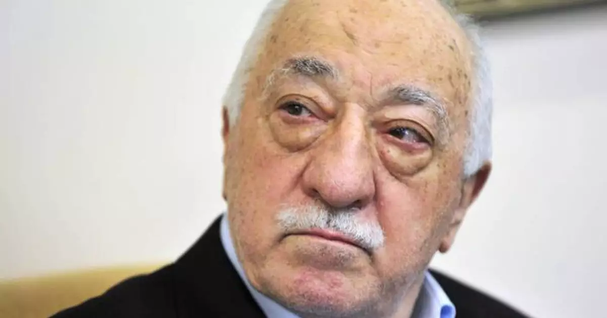 Thousands mourn Fethullah Gülen, a Turkish spiritual leader who died in the US