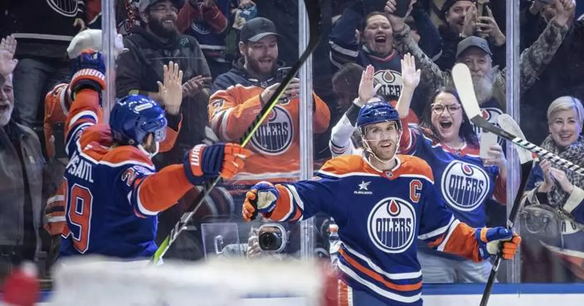 McDavid scores to reach 1,000 points, adds OT assist in Oilers' 3-2 win over Predators