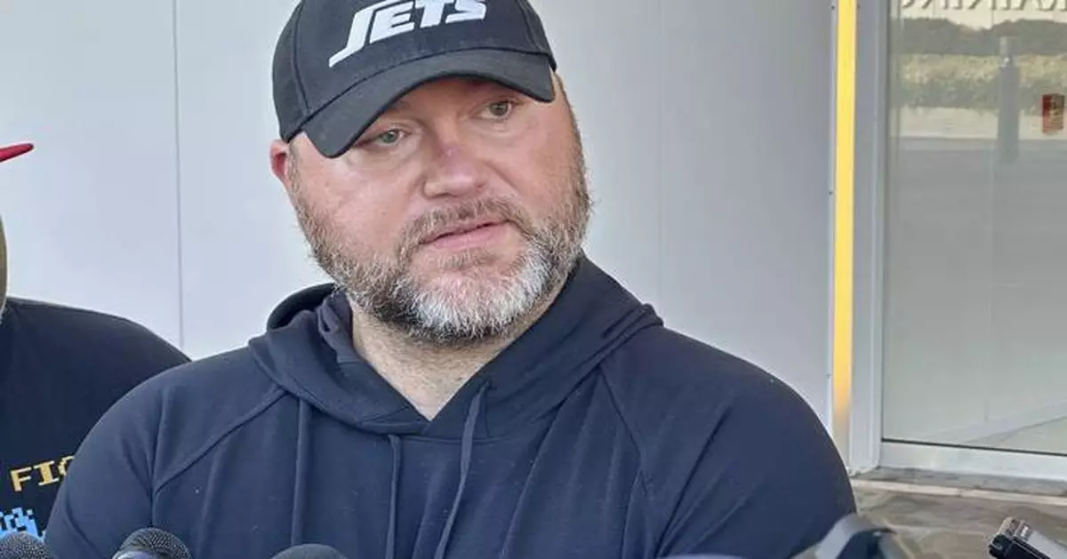 Jets fire general manager Joe Douglas after team goes 3-8 to start the season