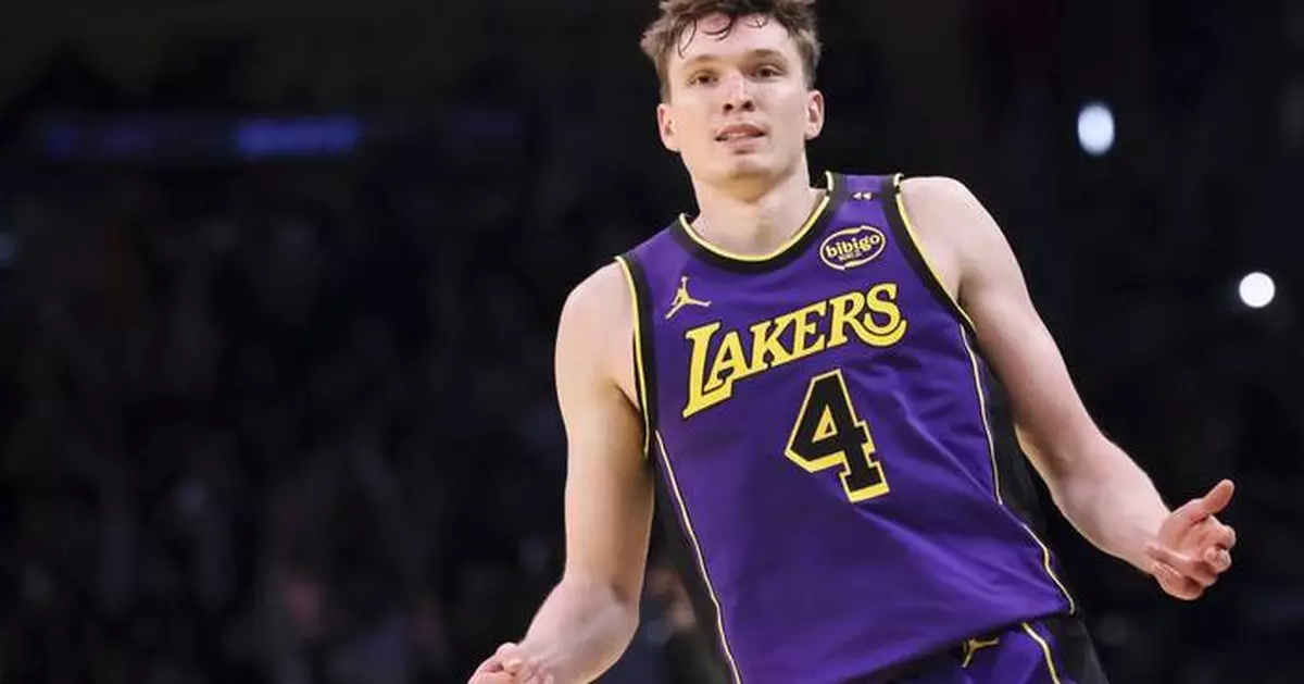 Lakers rookie Dalton Knecht hits 9 3-pointers in another outstanding perimeter performance