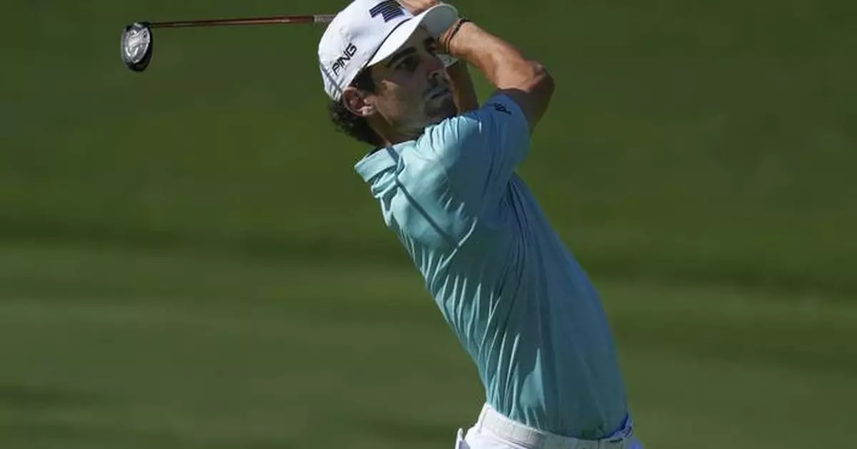 Lucas Herbert on top at the Australian Open, Cameron Smith two strokes behind