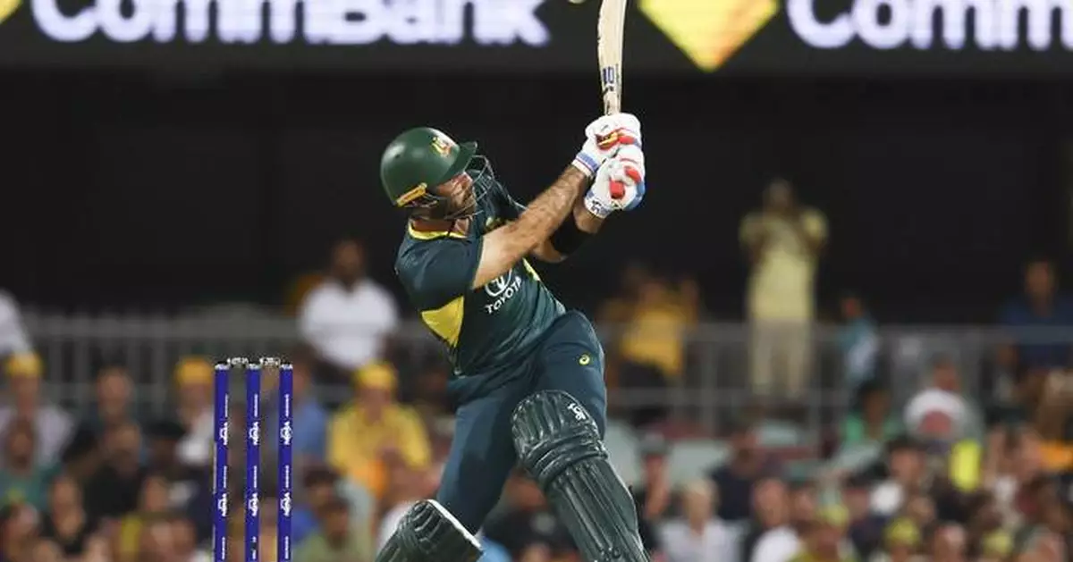 Maxwell's power-hitting and Australia pace flatten Pakistan in a rain-shortened T20